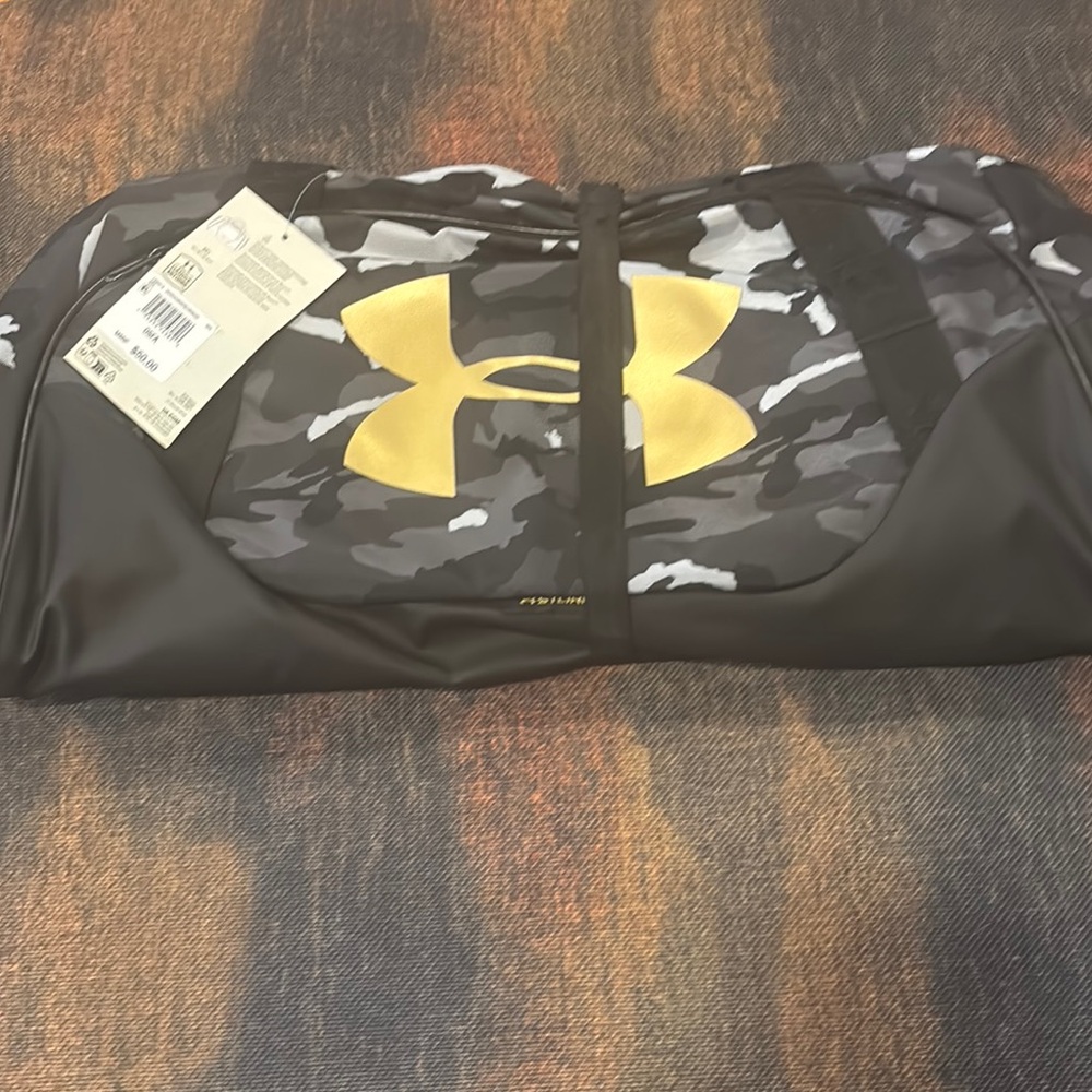 Under Armour Black and Gray Camo Bag with Gold Logo Duffle Bag NWT